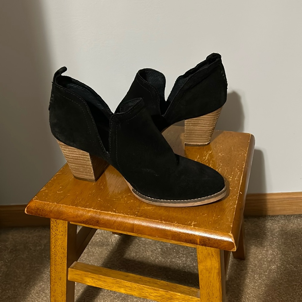 Women’s Suede Block Heel Ankle Boots